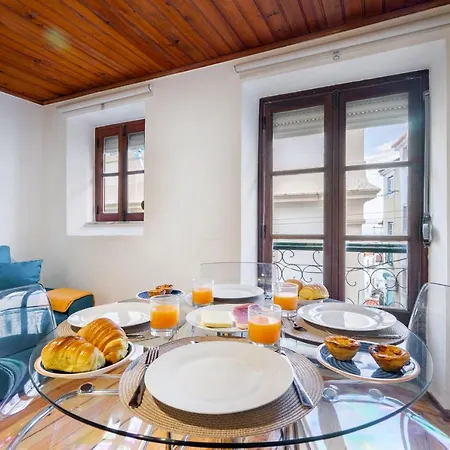 Апартаменти Whome Beco Patacas Perfect Location To Explore Лісабон